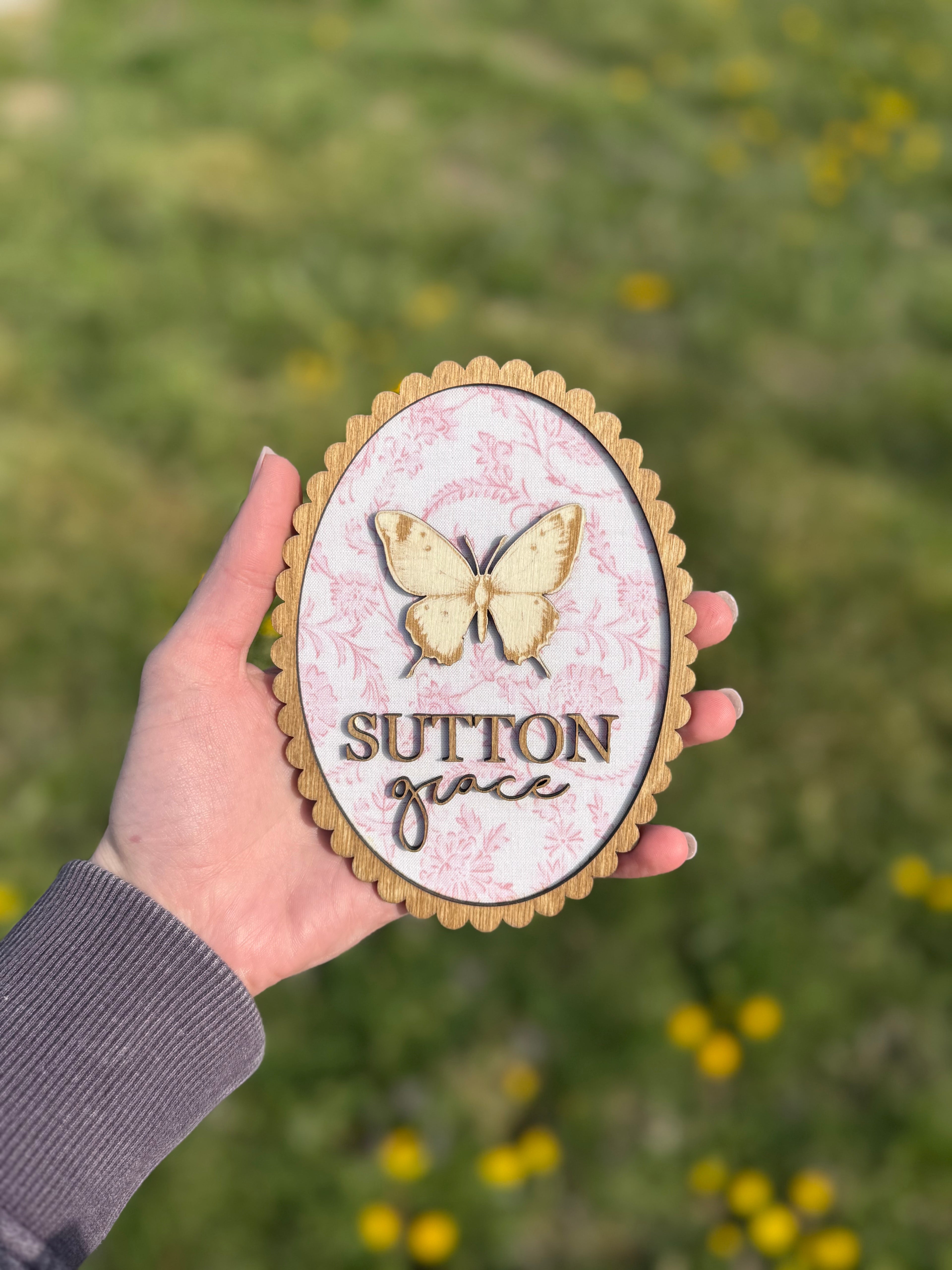 Custom Fabric Scalloped Name Plaque