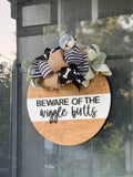 Beware of the Wiggle Butts door hanger | Dogs | Pet Friendly | Funny Sign | Sarcastic Wreath| Paw Prints | Farmhouse | Greenery | Bow | Wood