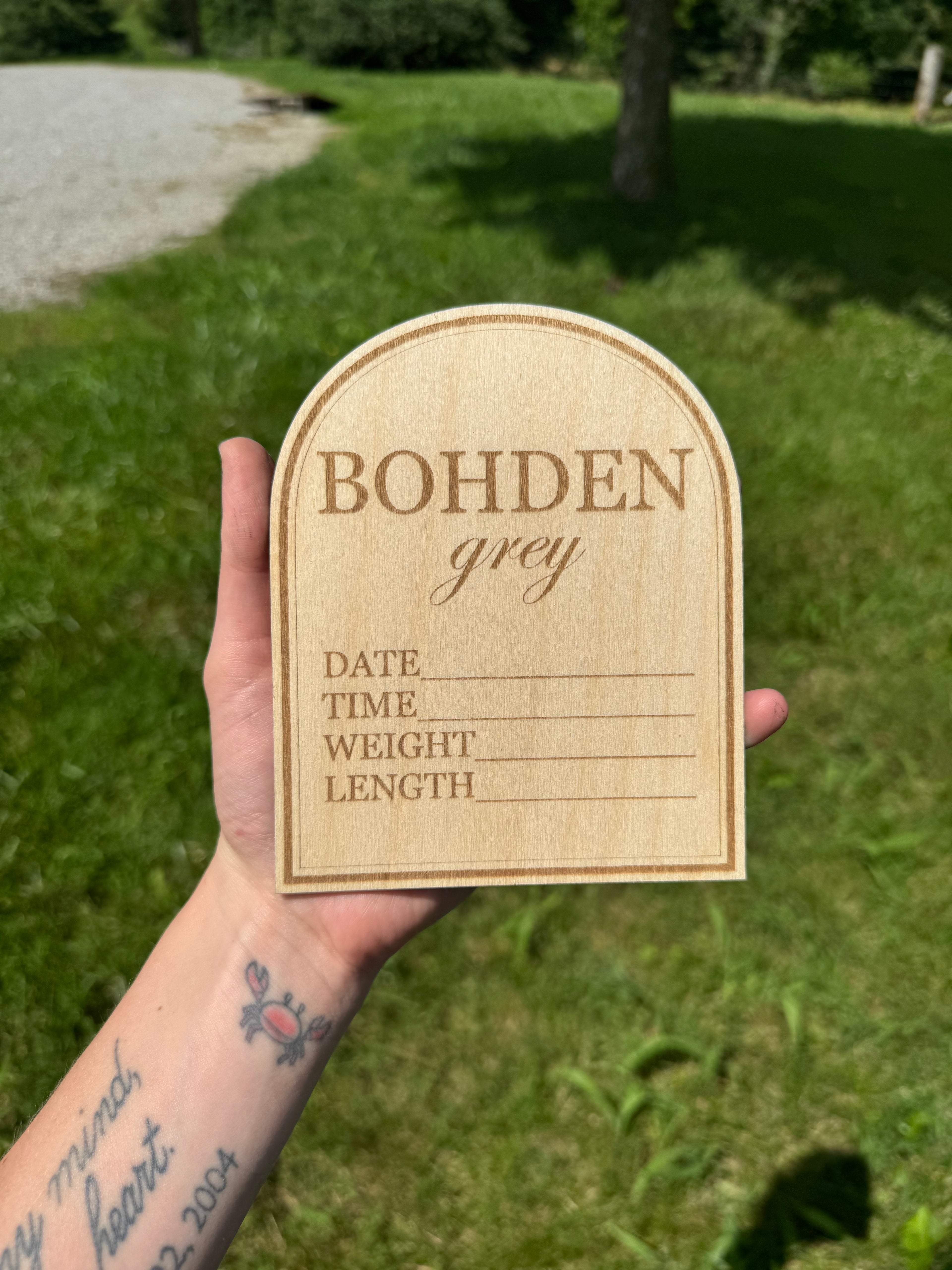 Vintage Arch Baby Name Announcement Plaque