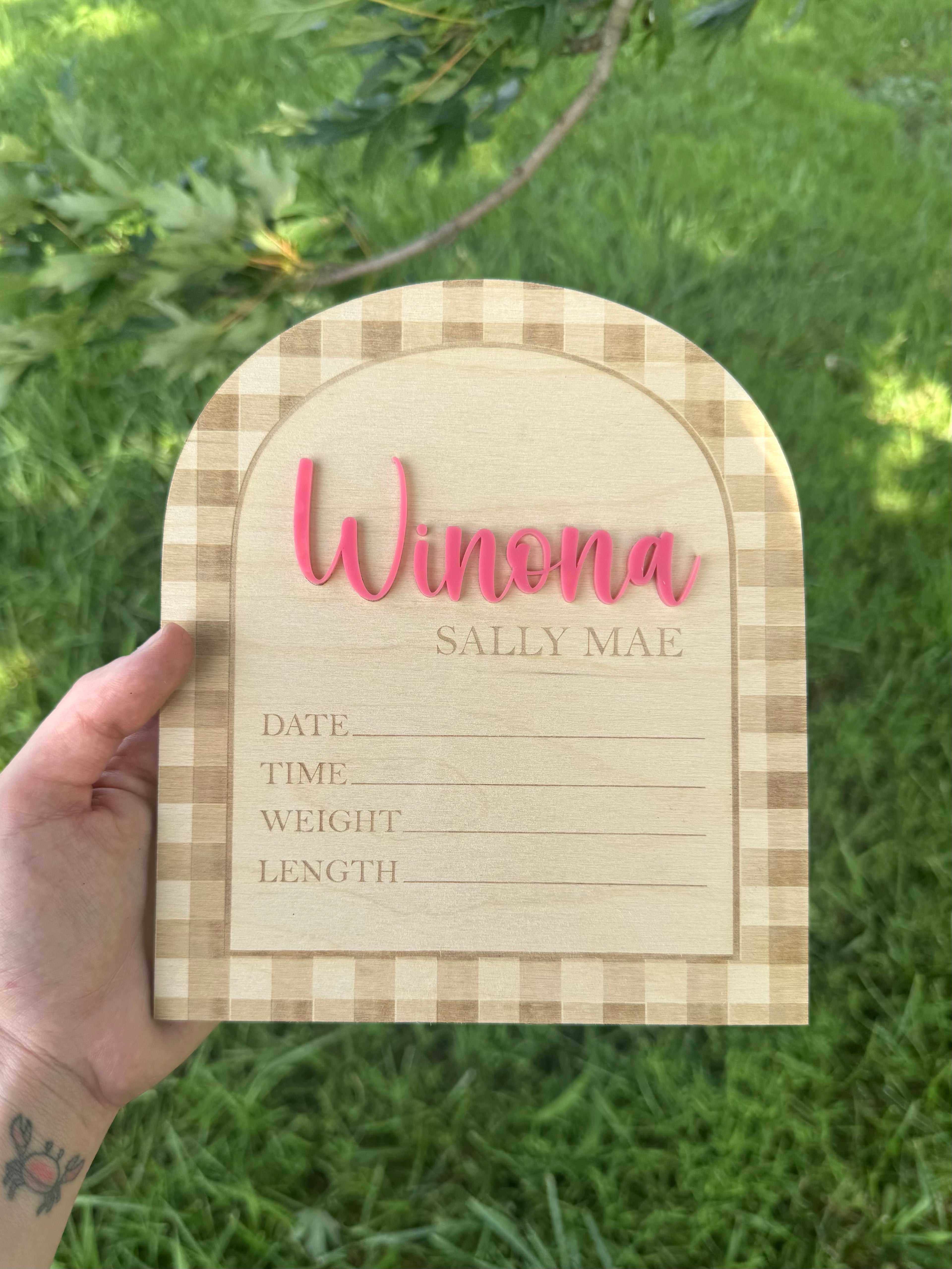 Gingham Arch Baby Name Announcement Plaque