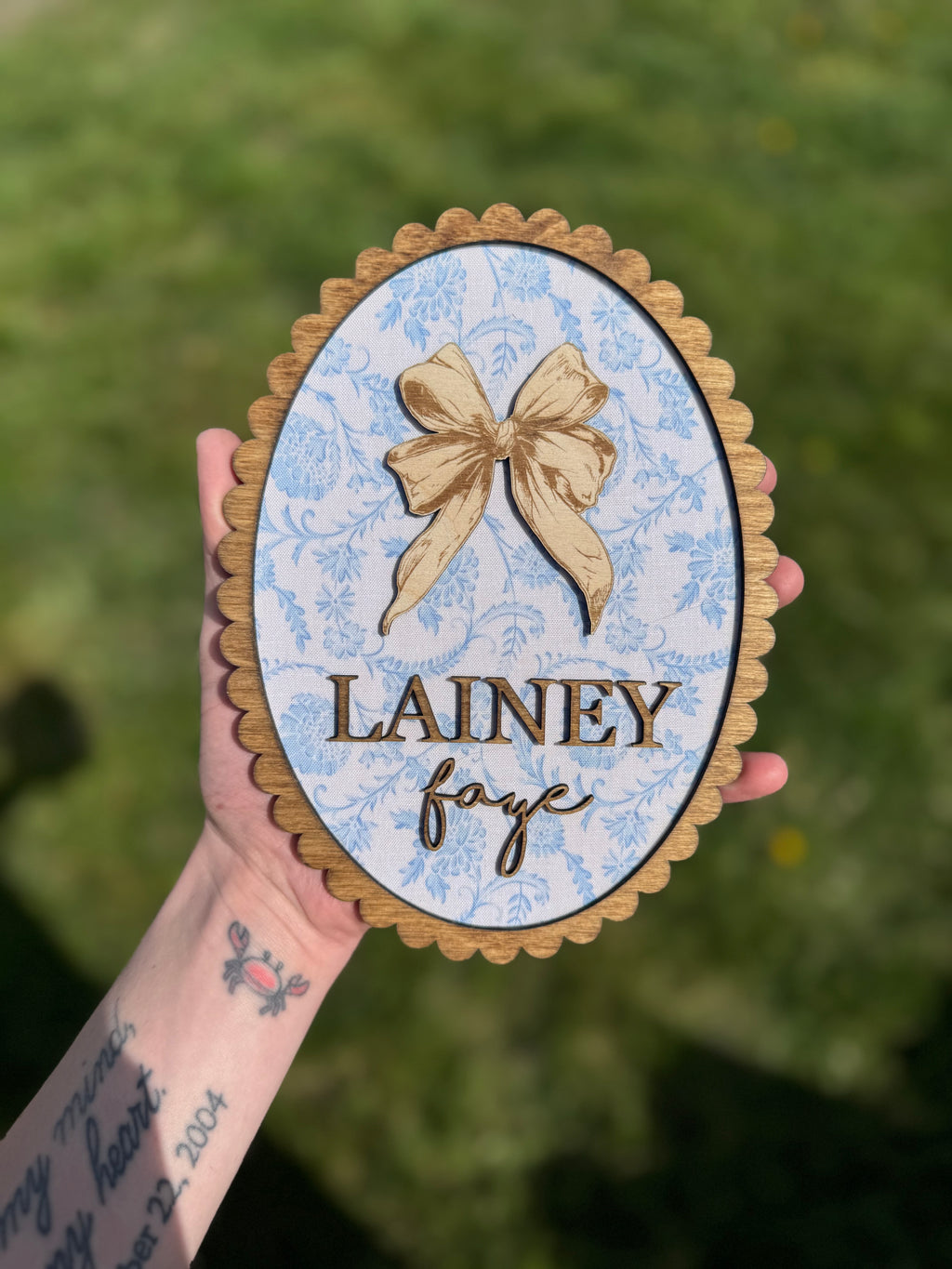 Custom Fabric Scalloped Name Plaque