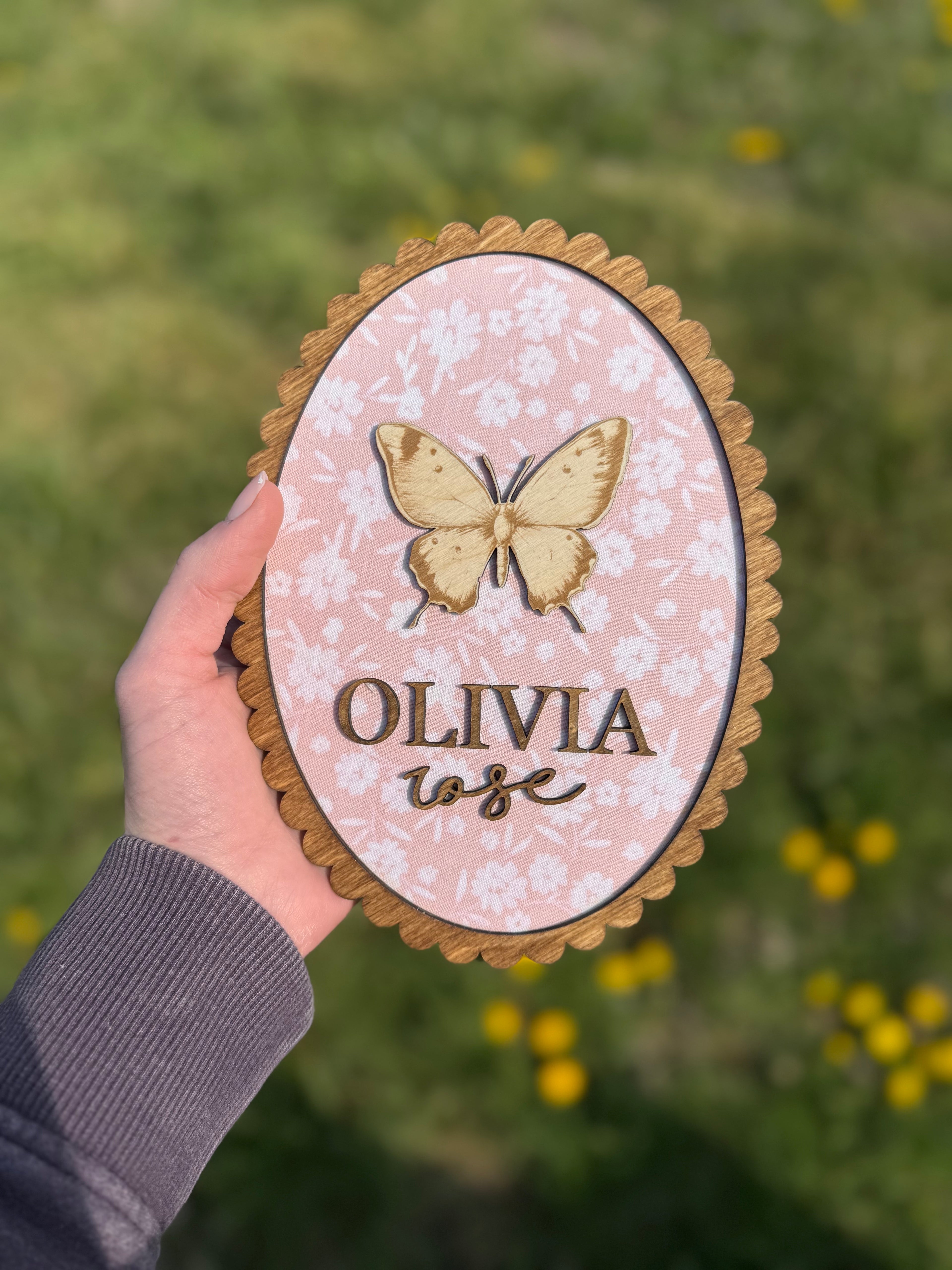 Custom Fabric Scalloped Name Plaque
