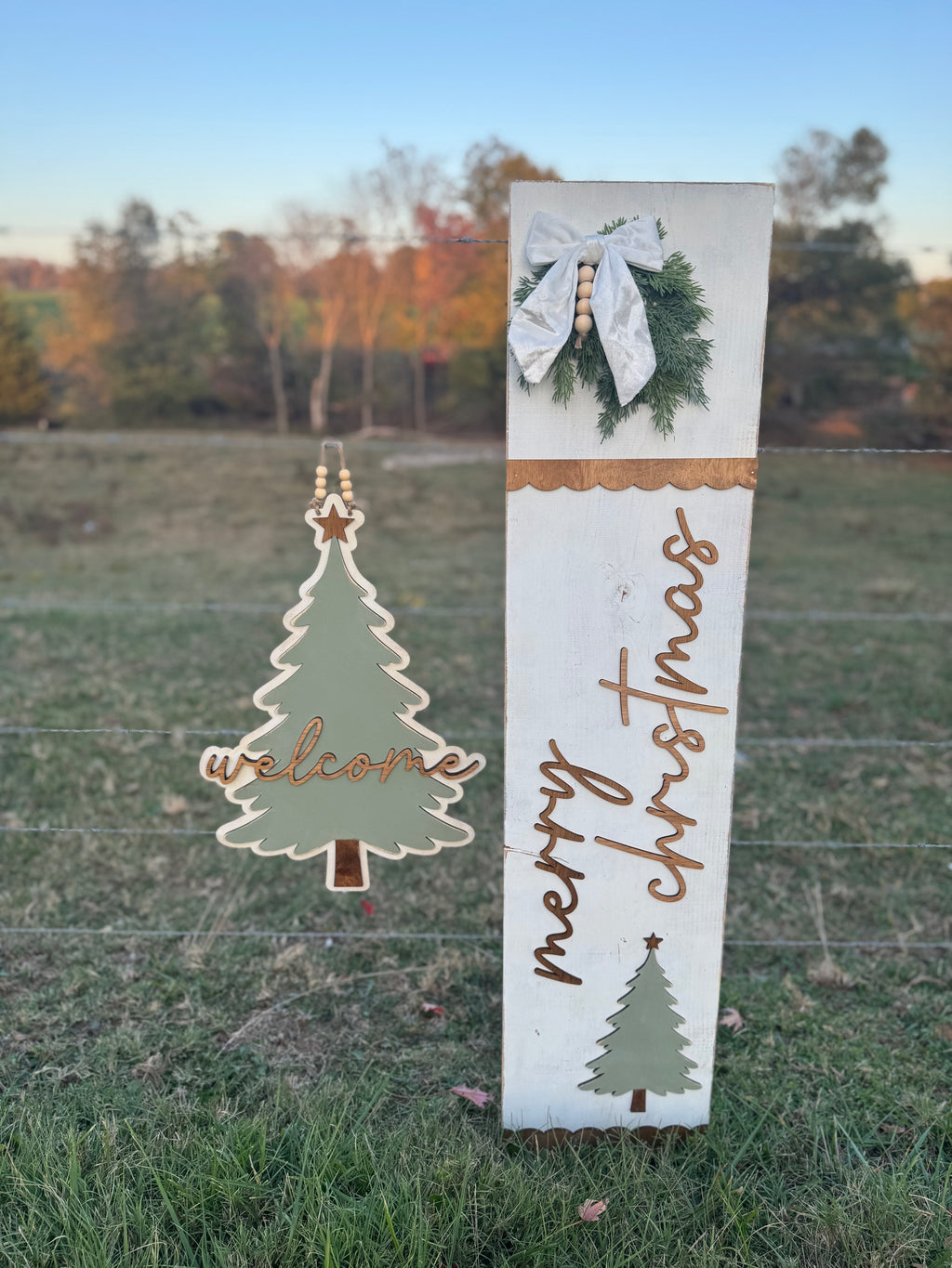 Neutral Christmas Signs
